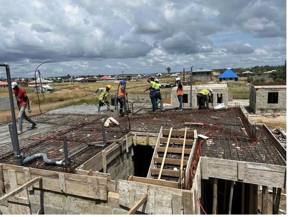 Smart Brother Construction workers on site